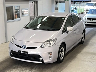TOYOTA PRIUS 2012