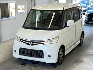 NISSAN ROOX 2010