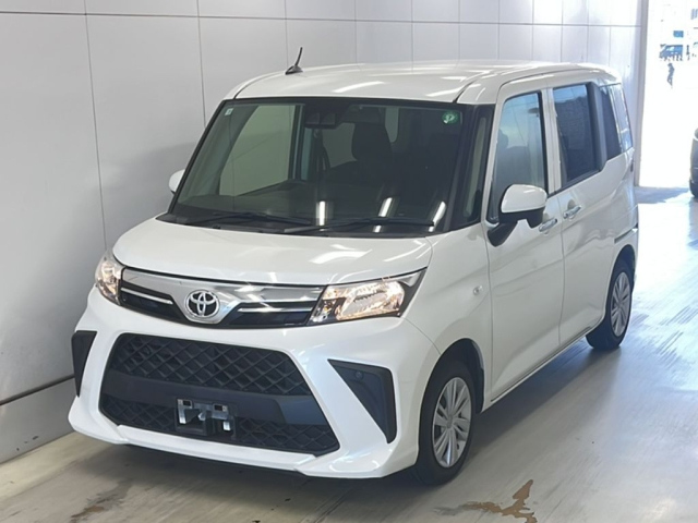 TOYOTA ROOMY 2022