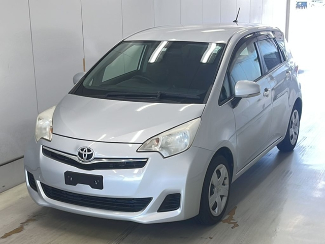 TOYOTA RACTIS 2012