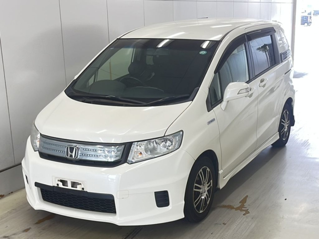 HONDA FREED 2013