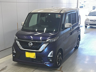 NISSAN ROOX 2021