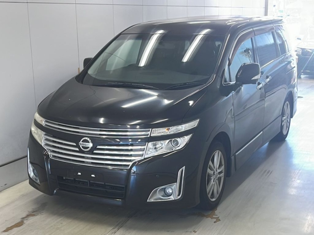 NISSAN ELGRAND 2010