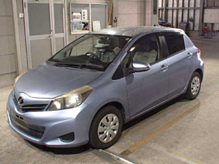 TOYOTA VITZ 2012