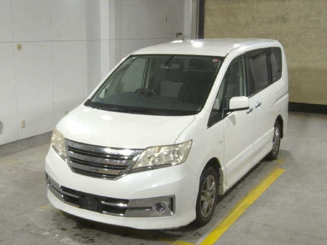 NISSAN SERENA 2011