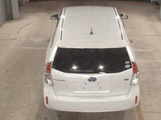 TOYOTA PRIUS ALPHA 2015
