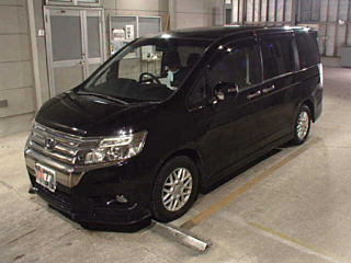 HONDA STEP WAGON 2013