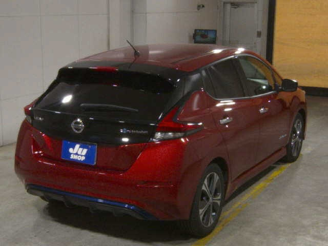 NISSAN LEAF 2017