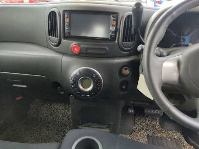 NISSAN CUBE 2011