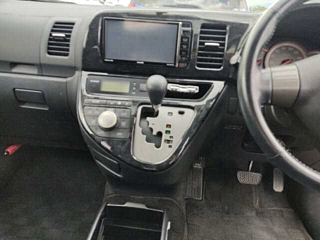 TOYOTA WISH 2008