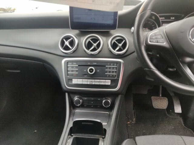 MERCEDES BENZ GLA CLASS 2017