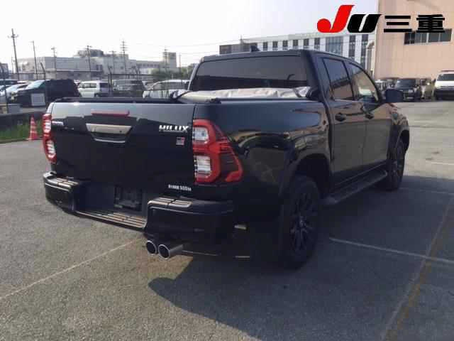 TOYOTA HILUX 2022
