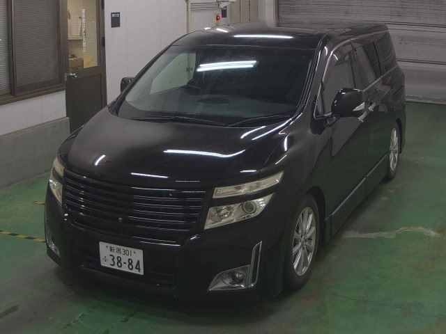 NISSAN ELGRAND 2011