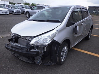 TOYOTA VITZ 2019