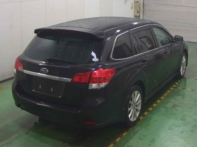SUBARU LEGACY 2011