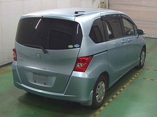 HONDA FREED 2010