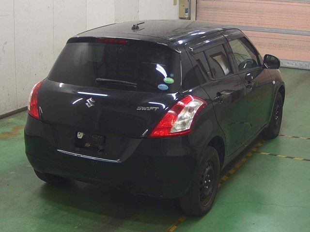 SUZUKI SWIFT 2015