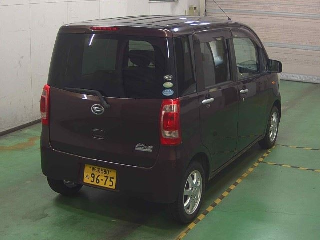 DAIHATSU TANTO EXE 2011