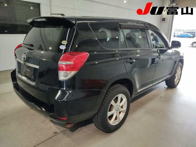 TOYOTA VANGUARD 2010