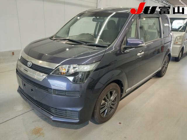 TOYOTA SPADE 2015