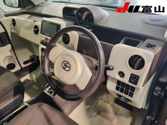 TOYOTA SPADE 2015