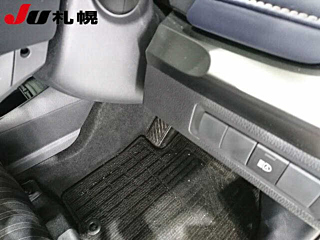 TOYOTA AQUA 2023