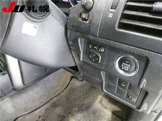 TOYOTA LAND CRUISER PRADO 2010