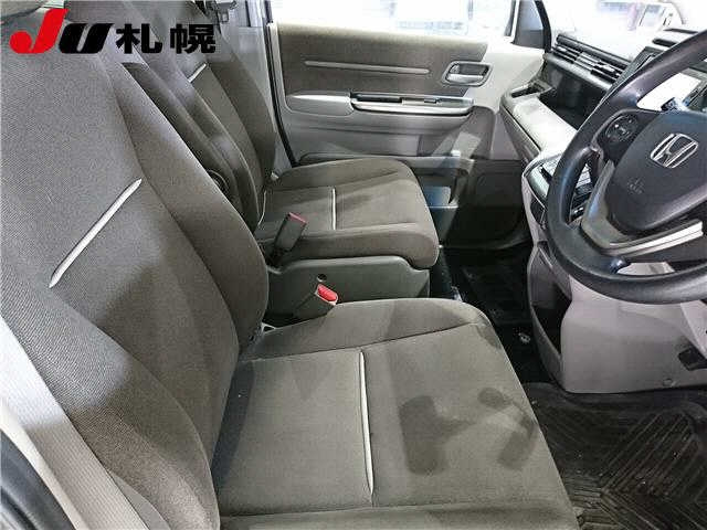 HONDA STEP WAGON 2017