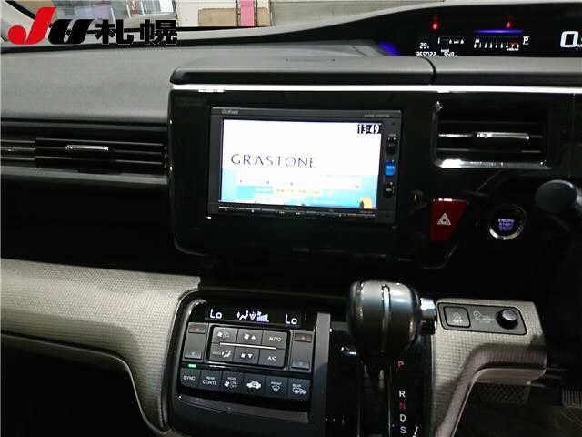 HONDA STEP WAGON 2017