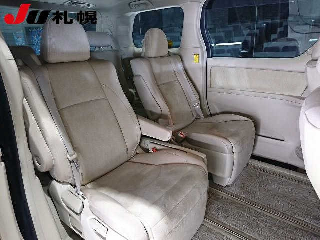 TOYOTA VELLFIRE 2012