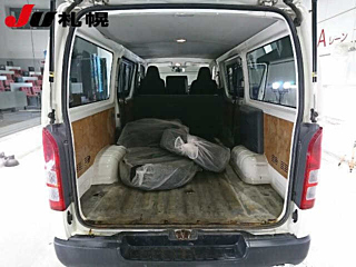 TOYOTA HIACE VAN 2017