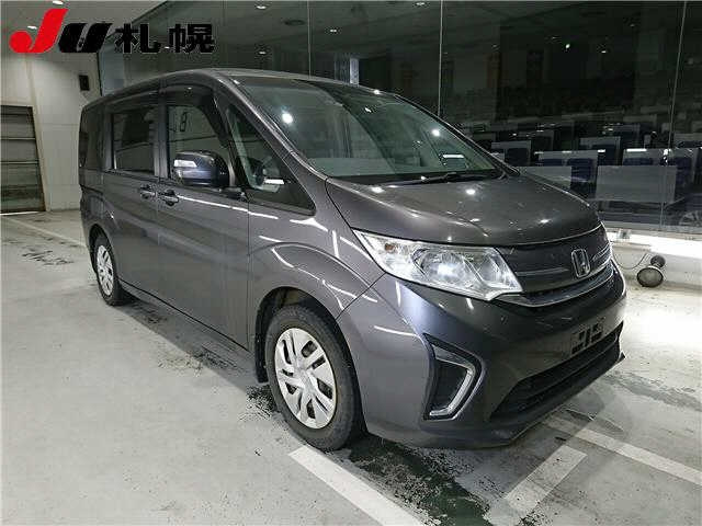 HONDA STEP WAGON 2017