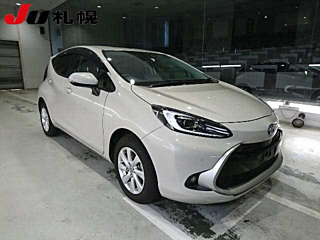 TOYOTA AQUA 2023