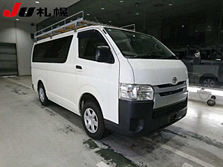 TOYOTA HIACE VAN 2017