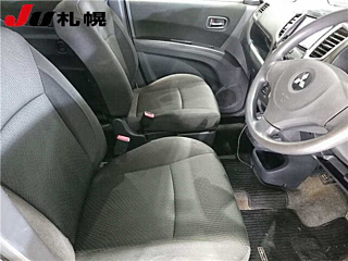 MITSUBISHI DELICA D2 2013