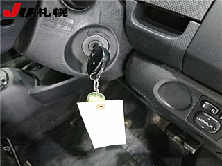 TOYOTA VITZ 2008