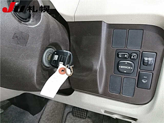 TOYOTA PASSO 2011