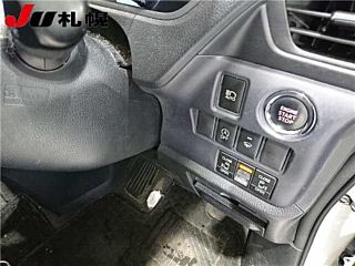 TOYOTA VOXY 2014