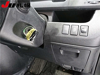 TOYOTA VOXY 2010