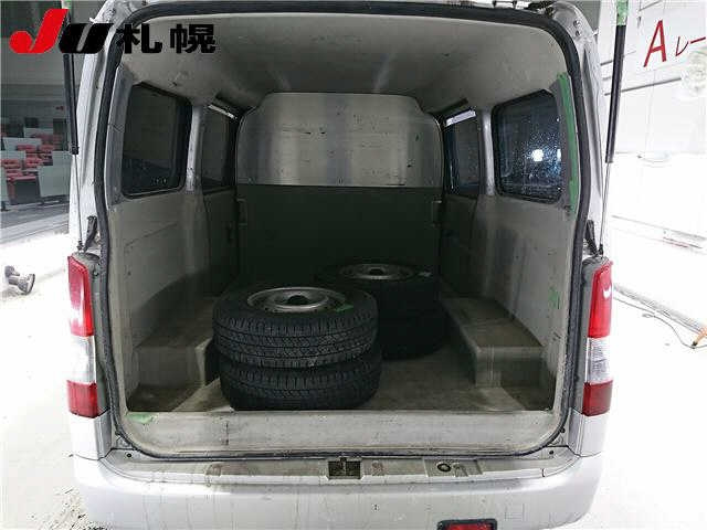 TOYOTA LITE ACE VAN 2011