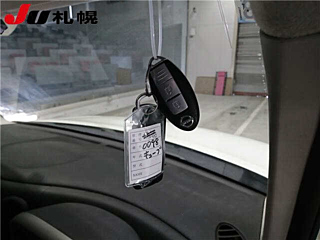 NISSAN CUBE 2010