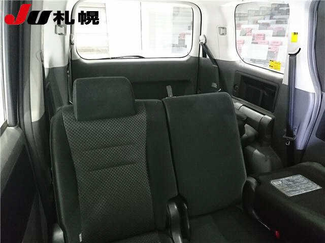 TOYOTA NOAH 2008