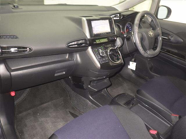TOYOTA WISH 2012