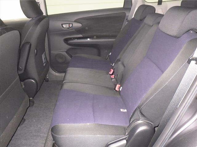 TOYOTA WISH 2012