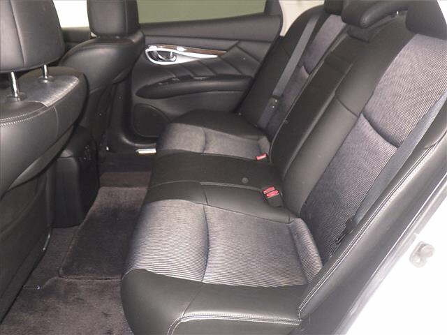 NISSAN FUGA 2011