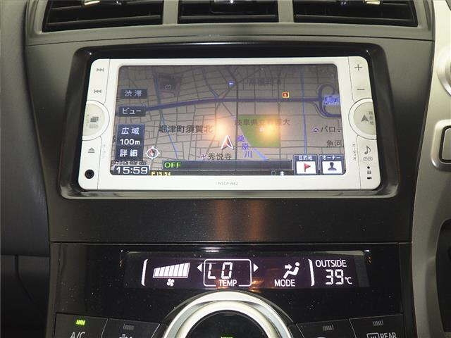 TOYOTA PRIUS ALPHA 2014