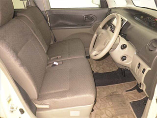 DAIHATSU TANTO 2011