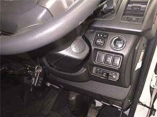 TOYOTA HIACE VAN 2014