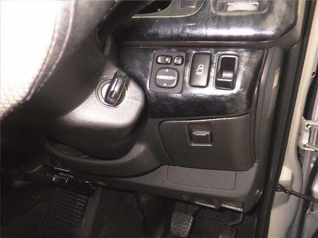 TOYOTA HIACE 2012