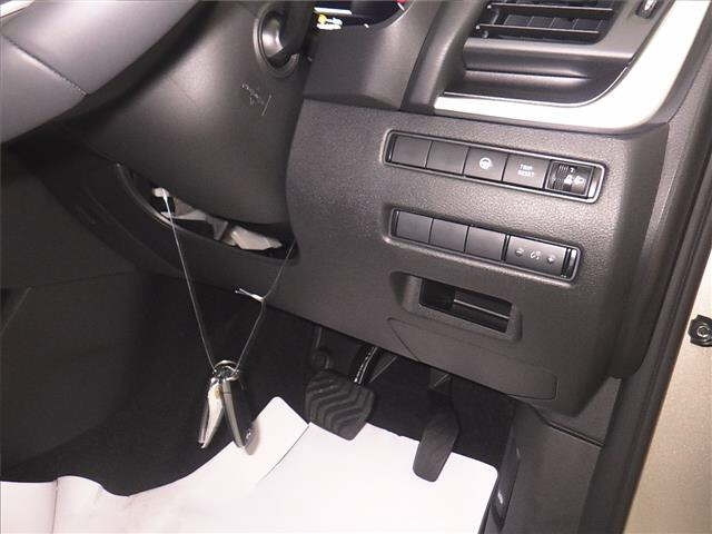 NISSAN X-TRAIL 2025